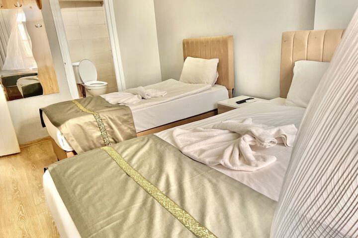 Room 12 of 31
