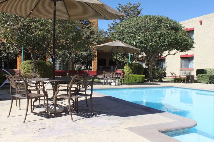 Hotel with Pool