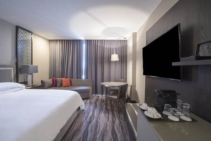 Room 5 of 79