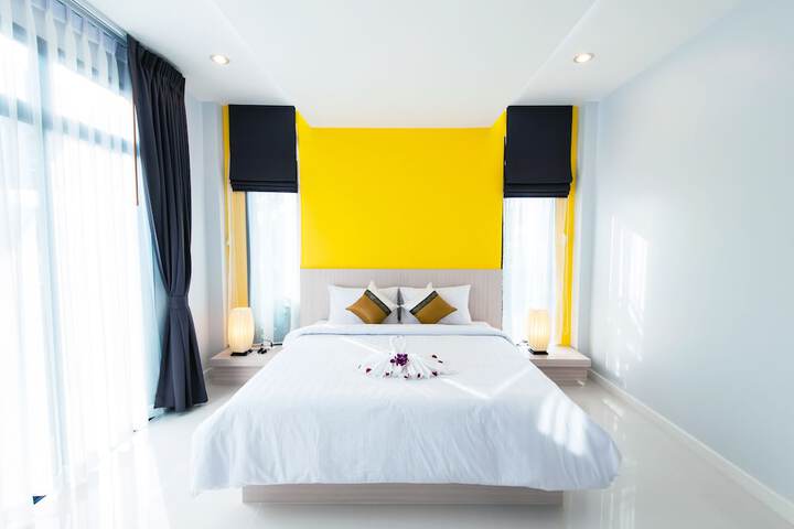 Room 3 of 38