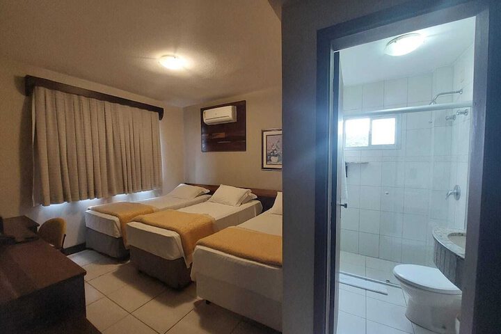 Room 42 of 79