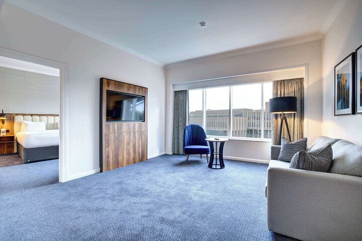 Room 47 of 192