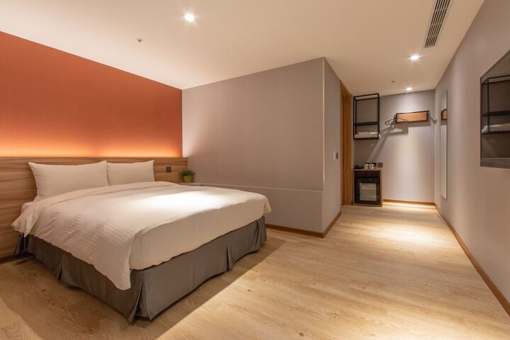 Room 42 of 78