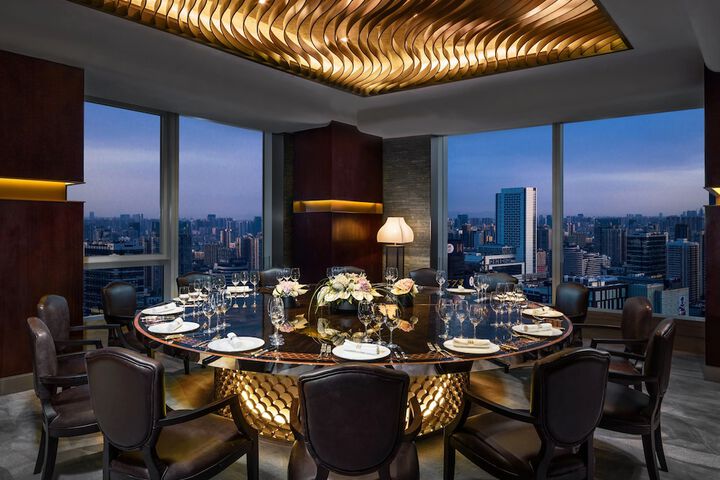 Dining 94 of 126
