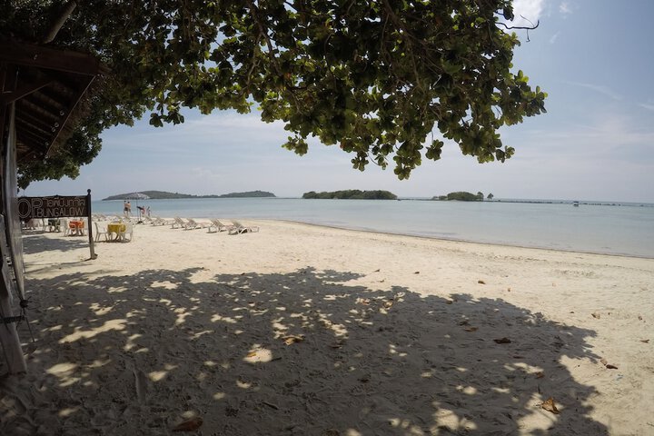Beach 33 of 45