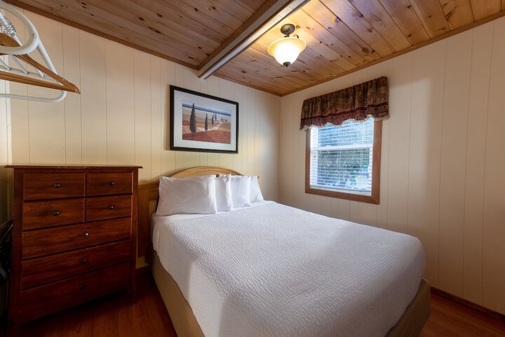 Room 11 of 225