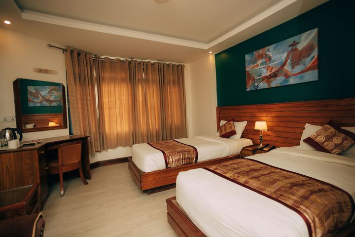 Room 35 of 157