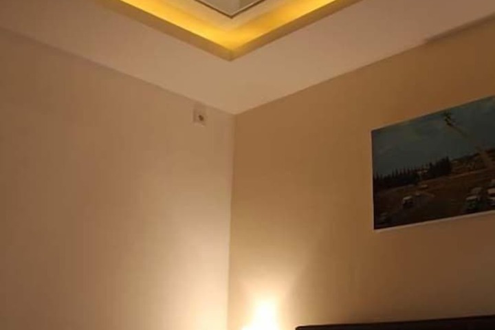 Room 12 of 67