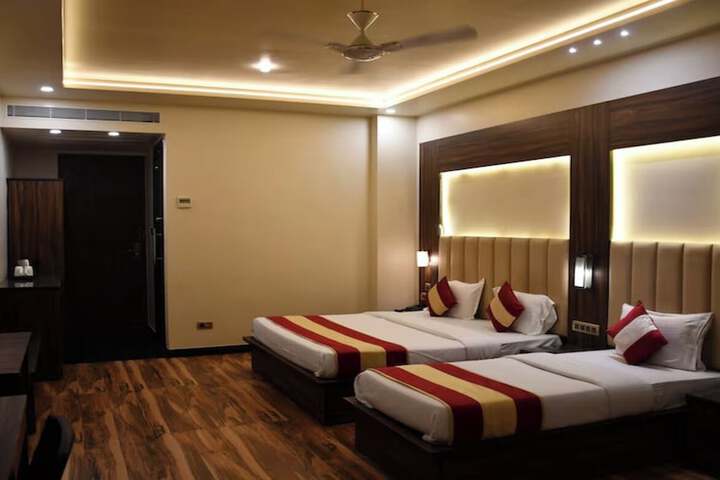 Room 10 of 46