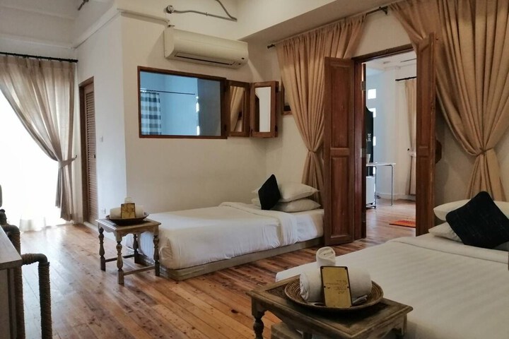 Room 22 of 108