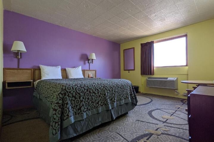 Room 2 of 14