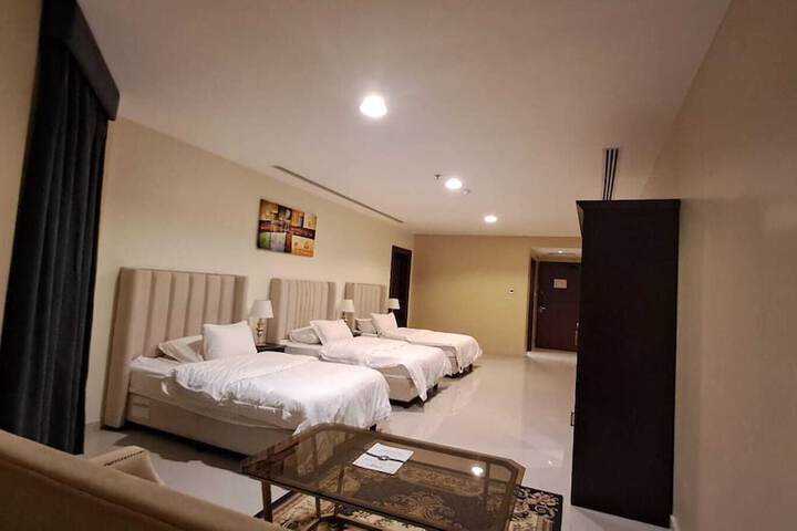 Room 5 of 15