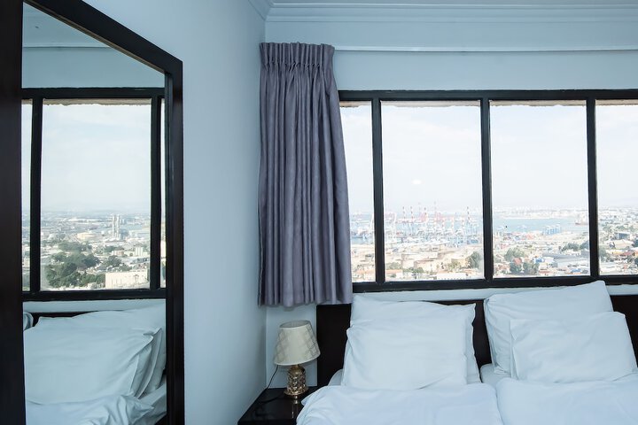 Room 18 of 123