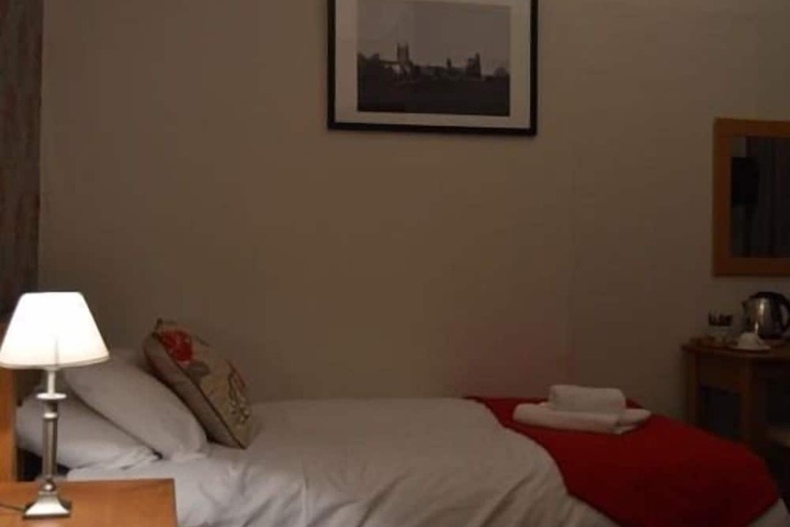 Room 8 of 29