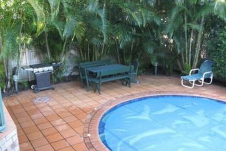 Pool 26 of 30