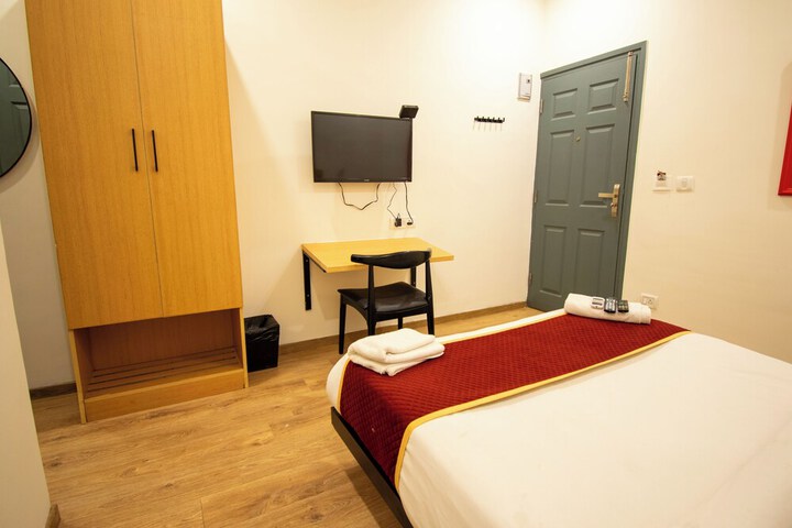 Room 14 of 61