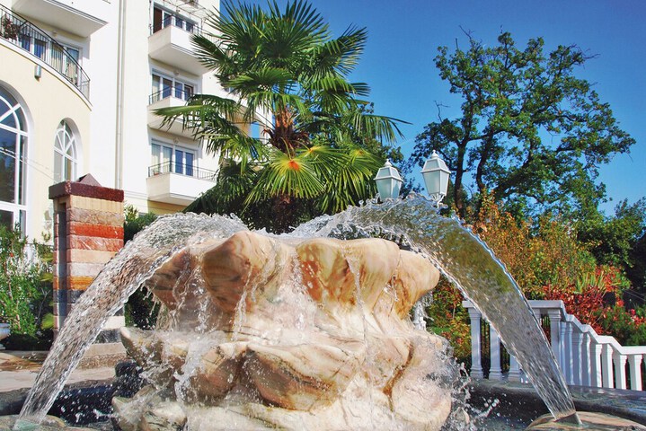 Hotel Exterior 60 of 67