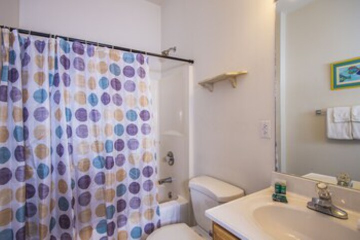 Room 8 of 35