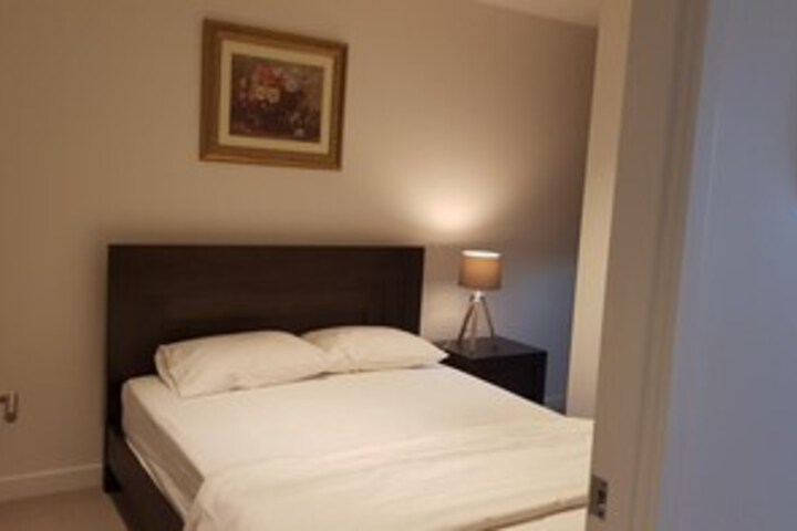 Room 4 of 42
