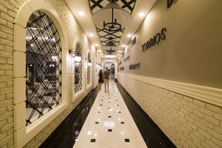 Ballroom/Hall 49 of 54