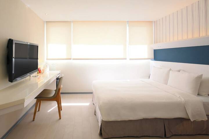 Room 22 of 49