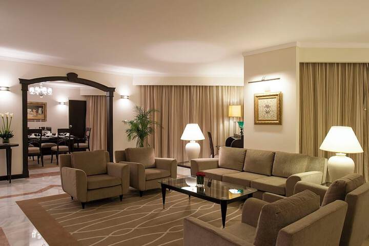 Room 20 of 96