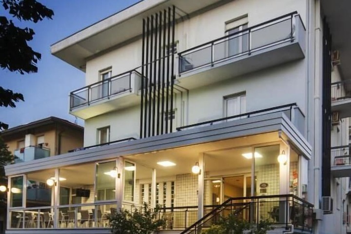 Hotel 19 of 19