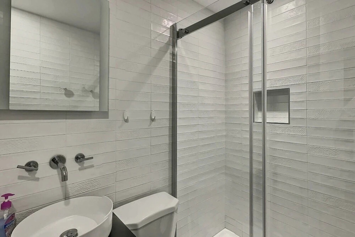 Room 10 of 23