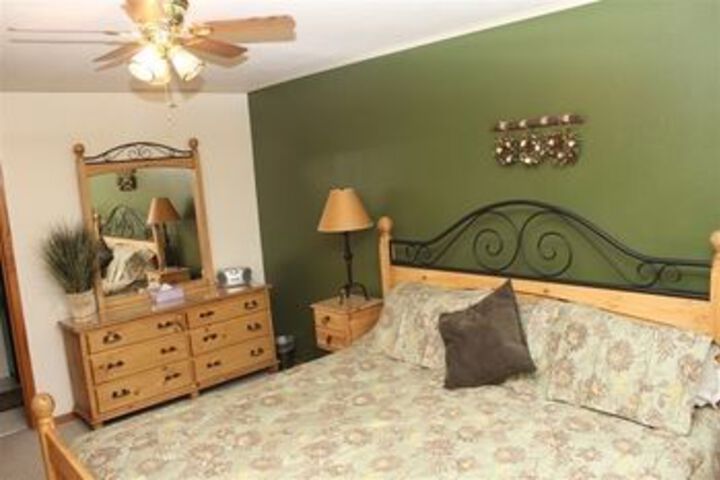 Room 18 of 39