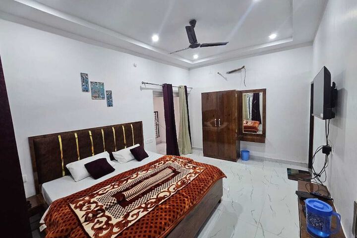 Trishul Inn