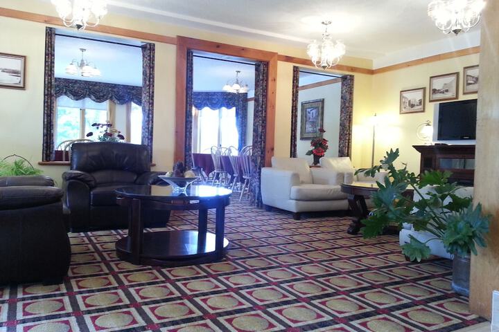 Guest Lobby
