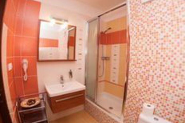 Room 3 of 57