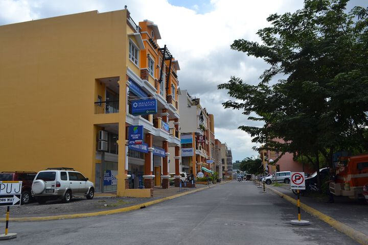 Hotel 70 of 71