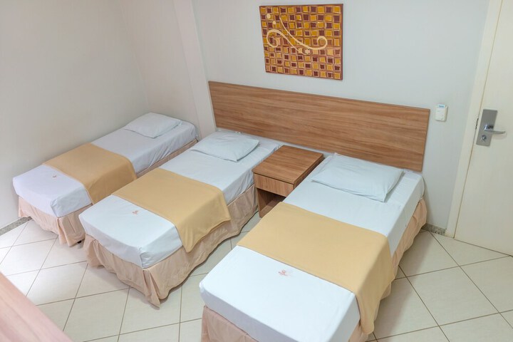 Room 7 of 40
