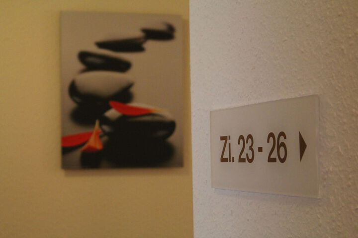 Ballroom/Hall 48 of 57