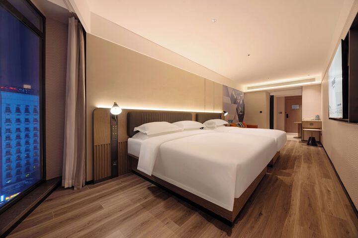 Room 54 of 127