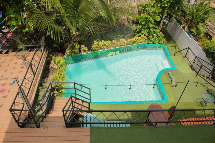 Pool 35 of 47