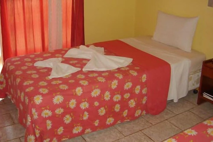 Room 21 of 39