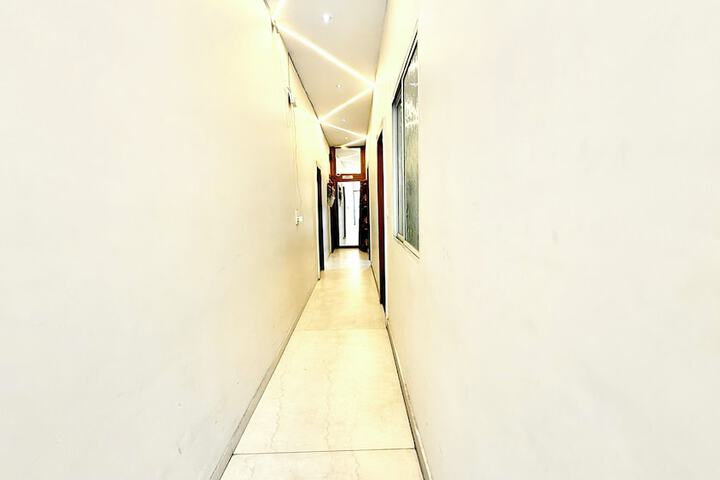 Ballroom/Hall 22 of 25
