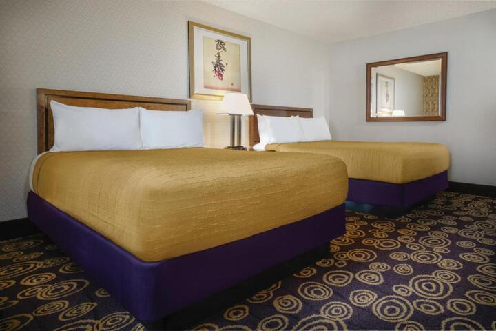Standard Room, King or Two Doubles (17 of 24)