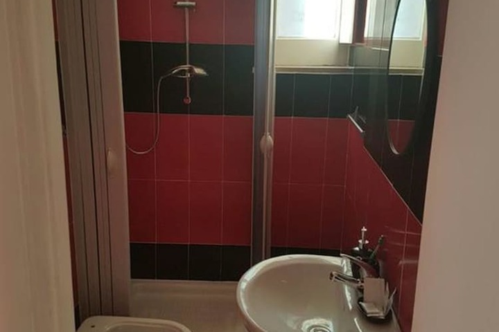 Room 16 of 17