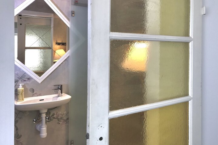 Room 18 of 70