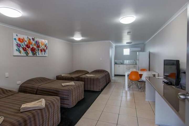 Room 9 of 22