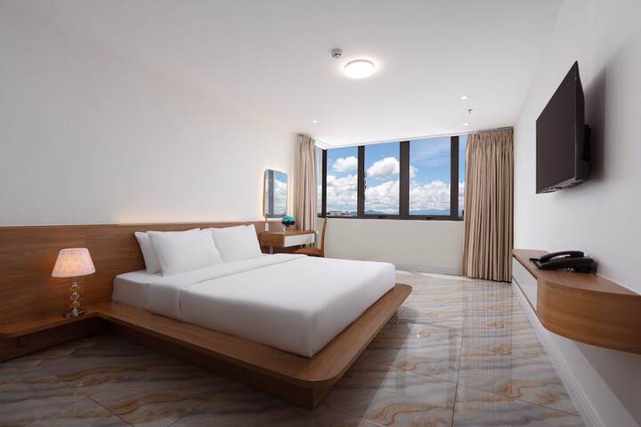 Room 7 of 26