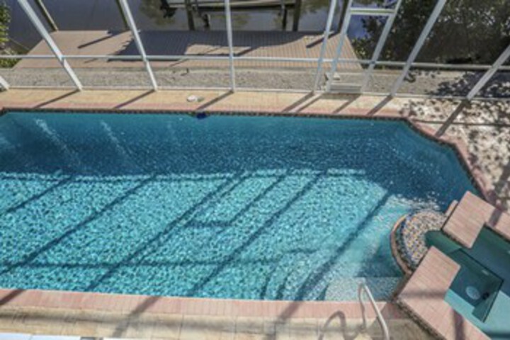 Pool 18 of 37