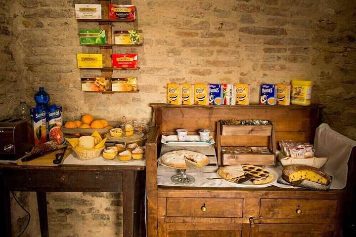 Breakfast/Coffee Service 42 of 73