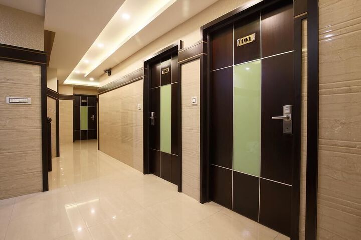 Ballroom/Hall 11 of 40