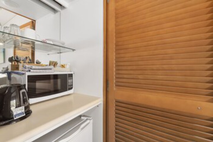 Breakfast/Coffee Service 8 of 18