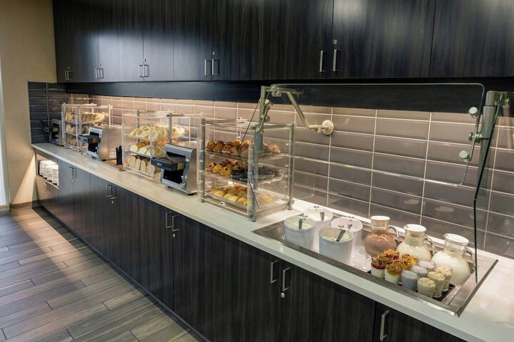 Breakfast/Coffee Service 40 of 46