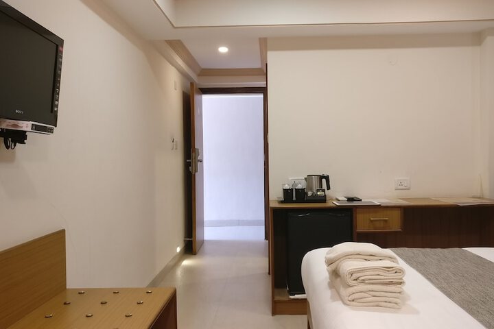Room 7 of 64